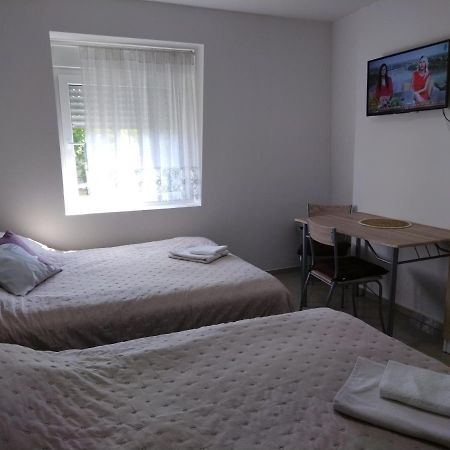 Apartament Studio Apartman Mir Kanjiža Zewnętrze zdjęcie