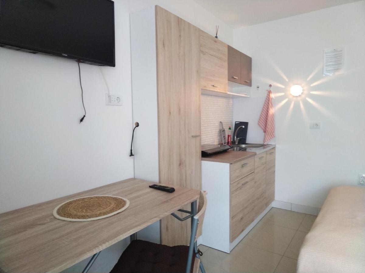 Apartament Studio Apartman Mir Kanjiža Zewnętrze zdjęcie